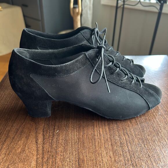 Capezio BEATRICE 1.5" BALLROOM SHOE 10.5 W - Picture 1 of 12